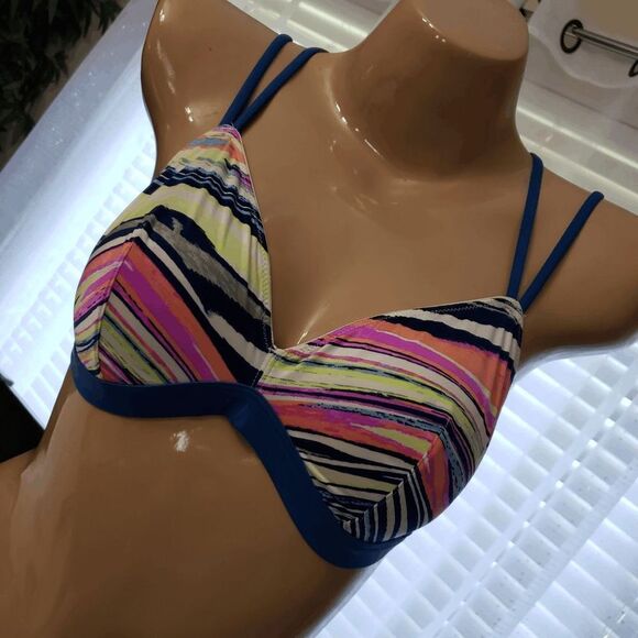 Victoria's Secret bralette NWT - Picture 1 of 3